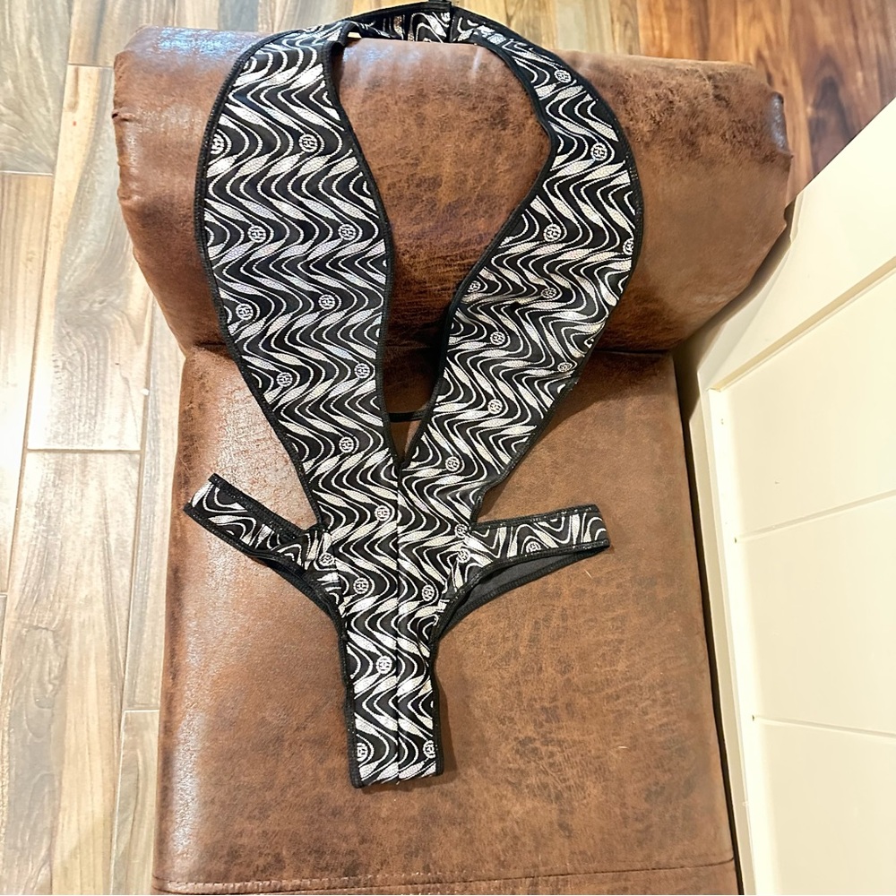 Fredrick’s of Hollywood Black and White Patterned Swimsuit
